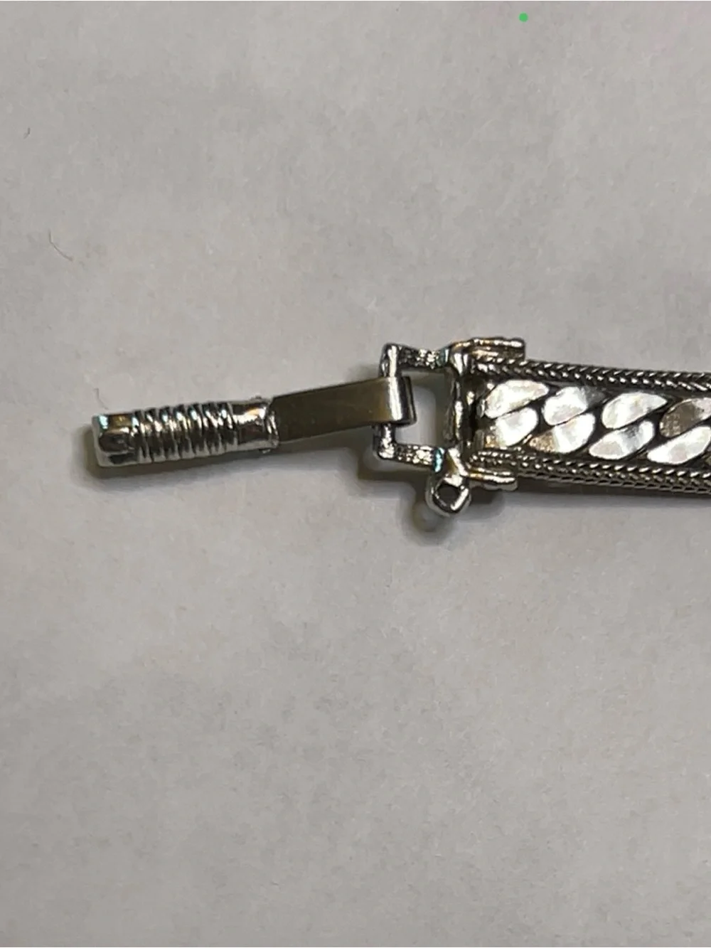 Silver-Tone Unisex Bracelet- SE Asian, 7”. Woven Chain & Box-Tongue Clasp. VGUC.